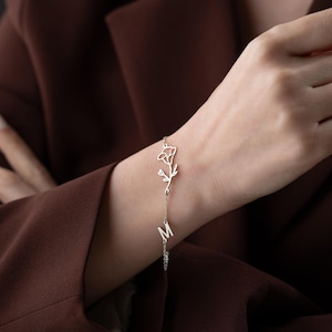 Personalisiertes Geburtsblumenarmband, Geburtsblumenfamilie Armband, Geburtsmonat Armband, sinnvolles Geschenk für Mama, Weihnachtsgeschenk für Sie