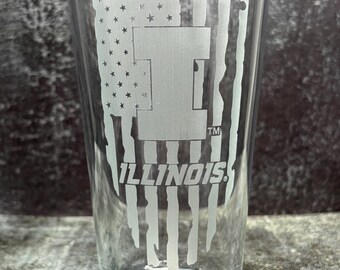 University of Illinois Pint Glass - 16 oz American Flag Design - Official U of I Glassware - Patriotic Barware