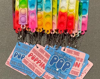 Pop It Keychain Valentine&#39;s Day Cards: Assembled Class Set