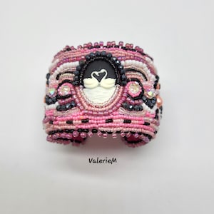 Handmade Handwoven Beaded Embroidery Swan Bracelet,Beaded Embroidery Cuff Bracelet,Adjustable Bracelet,Bird Bracelet,Pink Beaded Bracelet