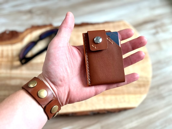 Slim Leather Wallet PDF Pattern Card and Money Holder DIY Leather Craft PDF  Digital Template Slim Design Wallet Secure Card Holder With Snap - Etsy