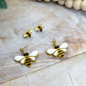 Bee Earrings, hypoallergenic earrings, lightweight earrings, polymer clay earrings, nature lover, animal lover, bumblebee clay earrings