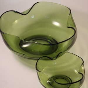 Vintage Avocado Green Bowls