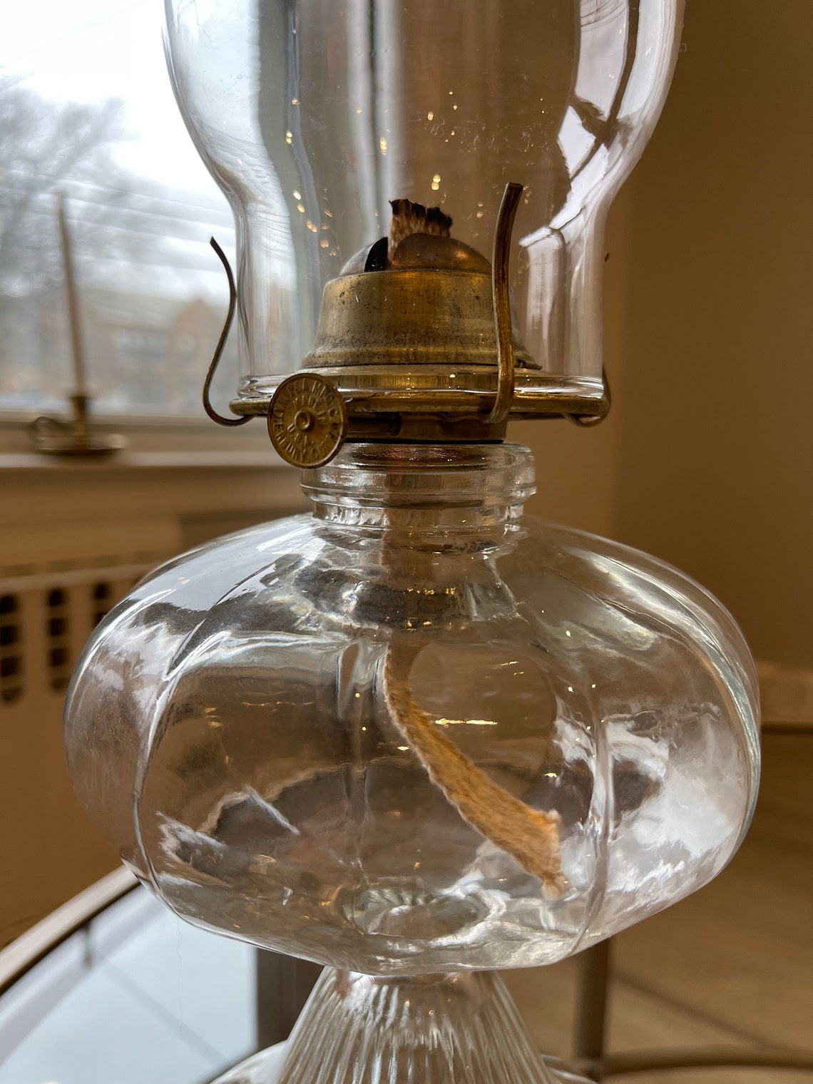 Vintage P&A plume and Atwood Mfg Co Eagle Pedestal Oil Kerosene Clear Glass Lamp Waterbury