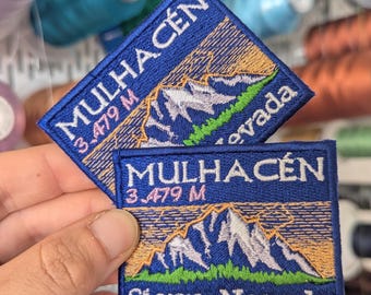 Embroidered patch, souvenir of the Sierra Nevada National Park. Mulhacén, Andalusia, Spain. Custom design. Sew-on or iron-on. 7 cm x 5.5 cm.
