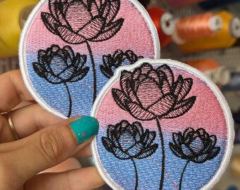 Lotus flower sunset embroidered patch. Yoga. Sew-on or iron-on. Custom design. Price per piece. 8cm.