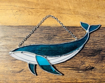 Stained Glass Humpback Whale Suncatcher – Ocean Window Decoration