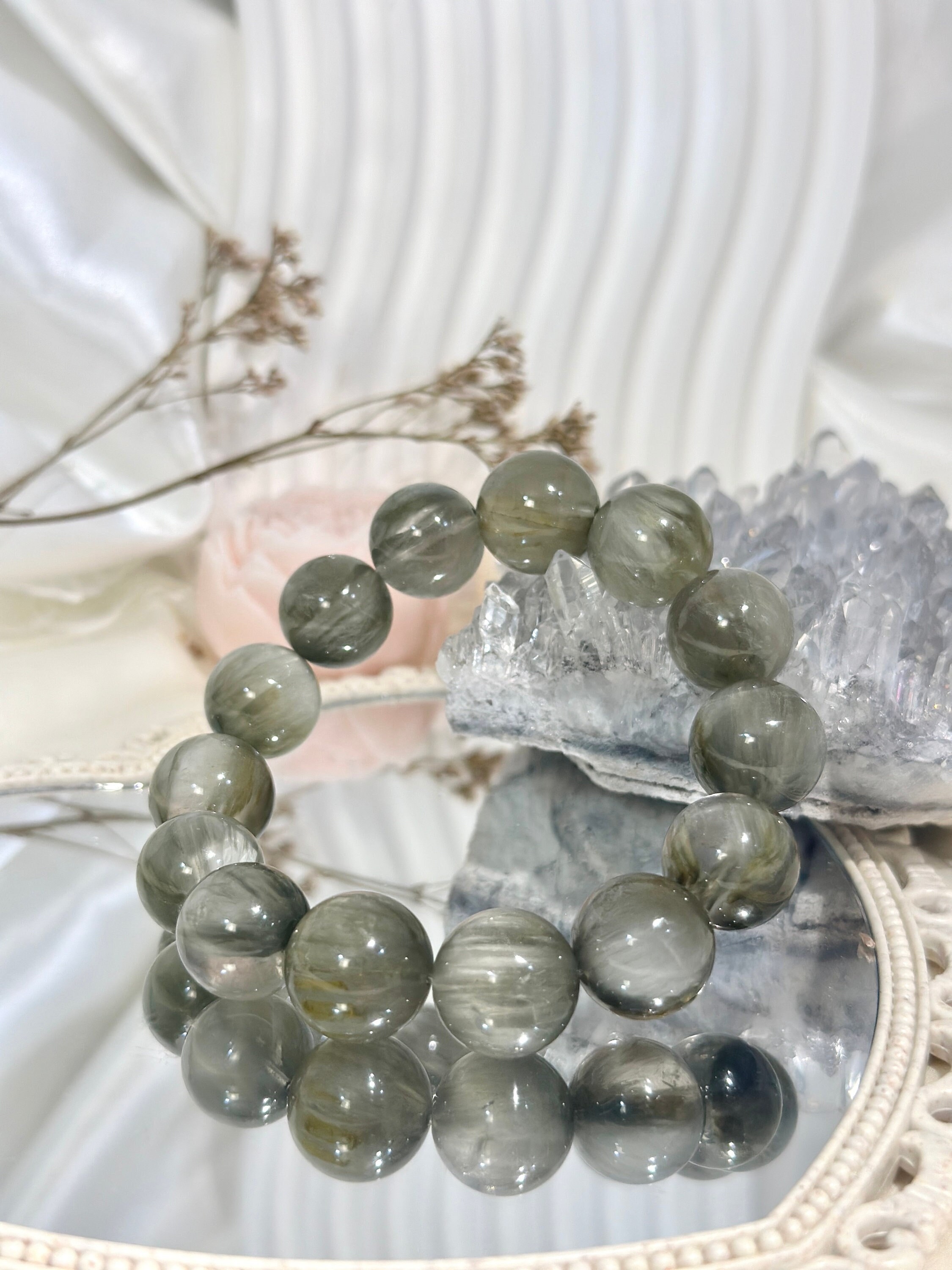 15.5mm Old Mine Natural Green Rabbit Hair Rutilated Quartz