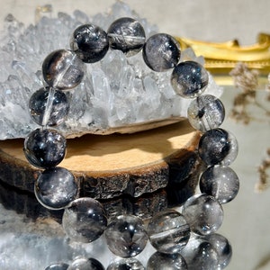 13.5mm Excellent Quality Brookite in Quartz Bracelet 13.5咪天然高品质黑银钛圆珠手串 image 3