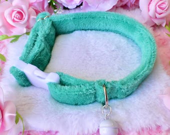 Emerald Fluffy Collar 12-18inch Pet Play Cosplay Adult