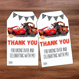Etiquetas de agradecimento para festa de aniversário de carros, etiquetas de lembranças de McQueen com iluminação de carros, festa de aniversário de McQueen e Mater, tema de festa de carros