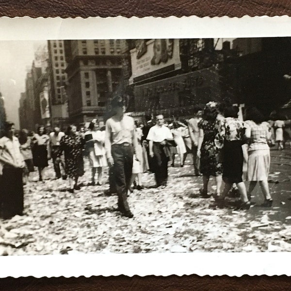 Authentic Original Vintage WWII End NYC Ticker Tape Parade Photo 1945 | Black & White Picture |Junk Journal Smash Book Scrapbook Collage