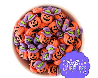 Kürbis Hexenhut Harz Cabochons Cabochons Halloween Charme 4 Stück 0,75 Zoll Gruselige Verzierungen für Schleim Bögen Decoden DIY Handwerk