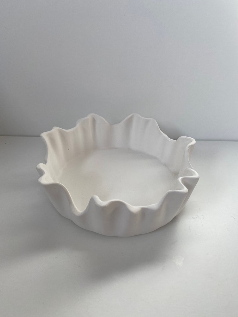 Waved bowl alabaster Schmuckschale/ Dekoschale, aesthetic wavy bowl, matte white bowl for jewelry or keys as well as decorative items Bild 3