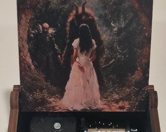 Labyrinth music box, Wooden Handmade Home decoration Christmas Gift nature summer friendship, classical music, david bowie, jareth and sarah