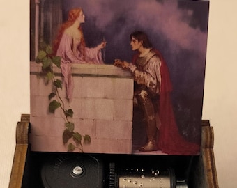 Caixa de música Romeu e Julieta, decoração de casa artesanal em madeira, presente de Natal, tema natureza, plantas de verão, amizade, pintura, música clássica.