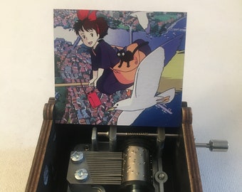 Kiki's delivery service music box, Hot Wooden Handmade Home decorations Christmas Gifts romantic friendship boite à musique mother's day 90s