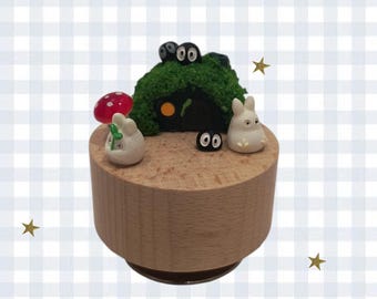 Totoro inspired Music Box – Forest Spirit – Handmade Gift - Rotating music box - Path of the Wind - Cute Anime trinket