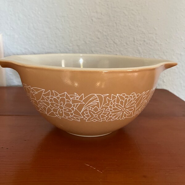 Vintage Pyrex Woodland Tan Mixing Bowl, Pyrex 441 750 ml Bowl with Handles/Spout