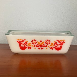 Vintage Pyrex Friendship Refrigerator Dish with Clear Ribbed Glass Lid