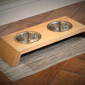 Modern Hardwood Pet Food Stand with Stainless Steel Dishes Included. Perfect for Cats and small Dogs. Solid Cherry, Walnut or White Oak