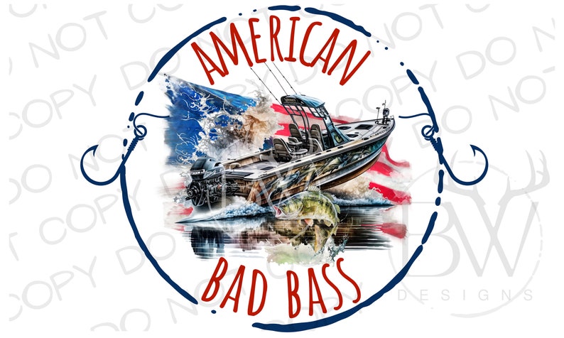 Pode incluir: Um c&iacute;rculo azul com fundo branco e o texto "AMERICAN BAD BASS" em vermelho. Dentro do c&iacute;rculo, h&aacute; um barco de pesca com um design de bandeira americana, um black bass saltando para fora da &aacute;gua e um anzol.