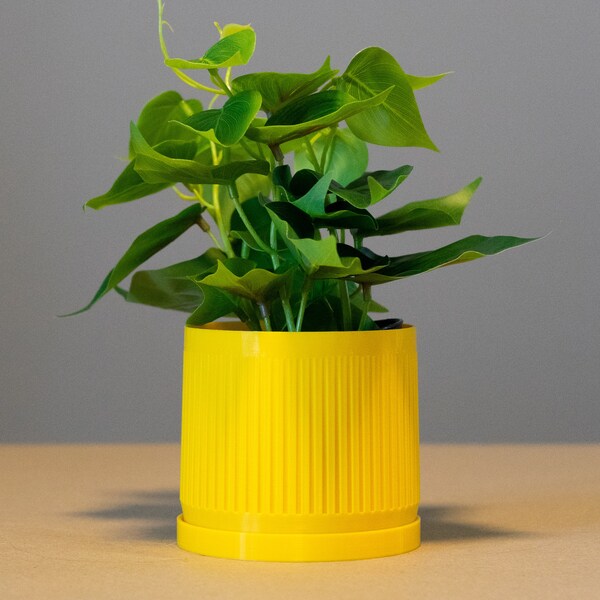 Logan planter in Yellow | indoor plant, pot for home