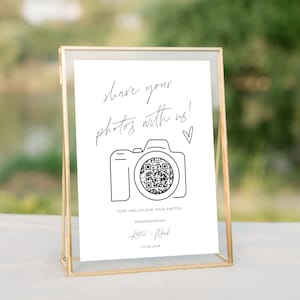 Capture the Love QR code Sign, Modern Wedding Reception Table Sign, Share your photos Wedding Photo Sign, Wedding QR Code, Share the Love