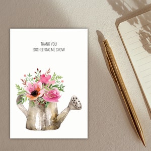Cartolina "Cresci", biglietto di auguri, ringraziamento, fiori, gratitudine, crescita, annaffiatoio