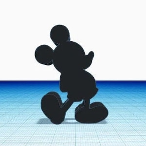 Könnte beinhalten: Eine massive schwarze Silhouette der ikonischen Zeichentrickmausfigur in einer laufenden Pose. Die Figur zeigt die erkennbaren runden Ohren, einen abgerundeten Kopf und große Schuhe, dargestellt als flache, dunkle Form auf einem hellblauen Gitter.