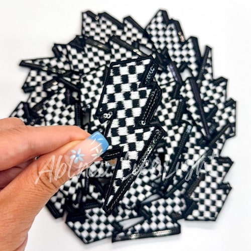 Écusson éclair à carreaux : broderie de sequins rétro