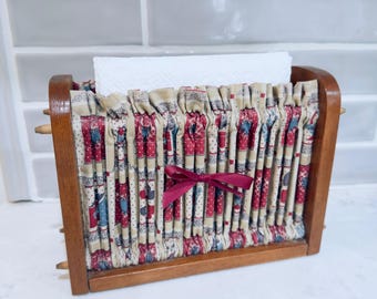 Vintage Wooden Napkin Holder Curtain Kitch Cottagecore Americana  Red Heart Star