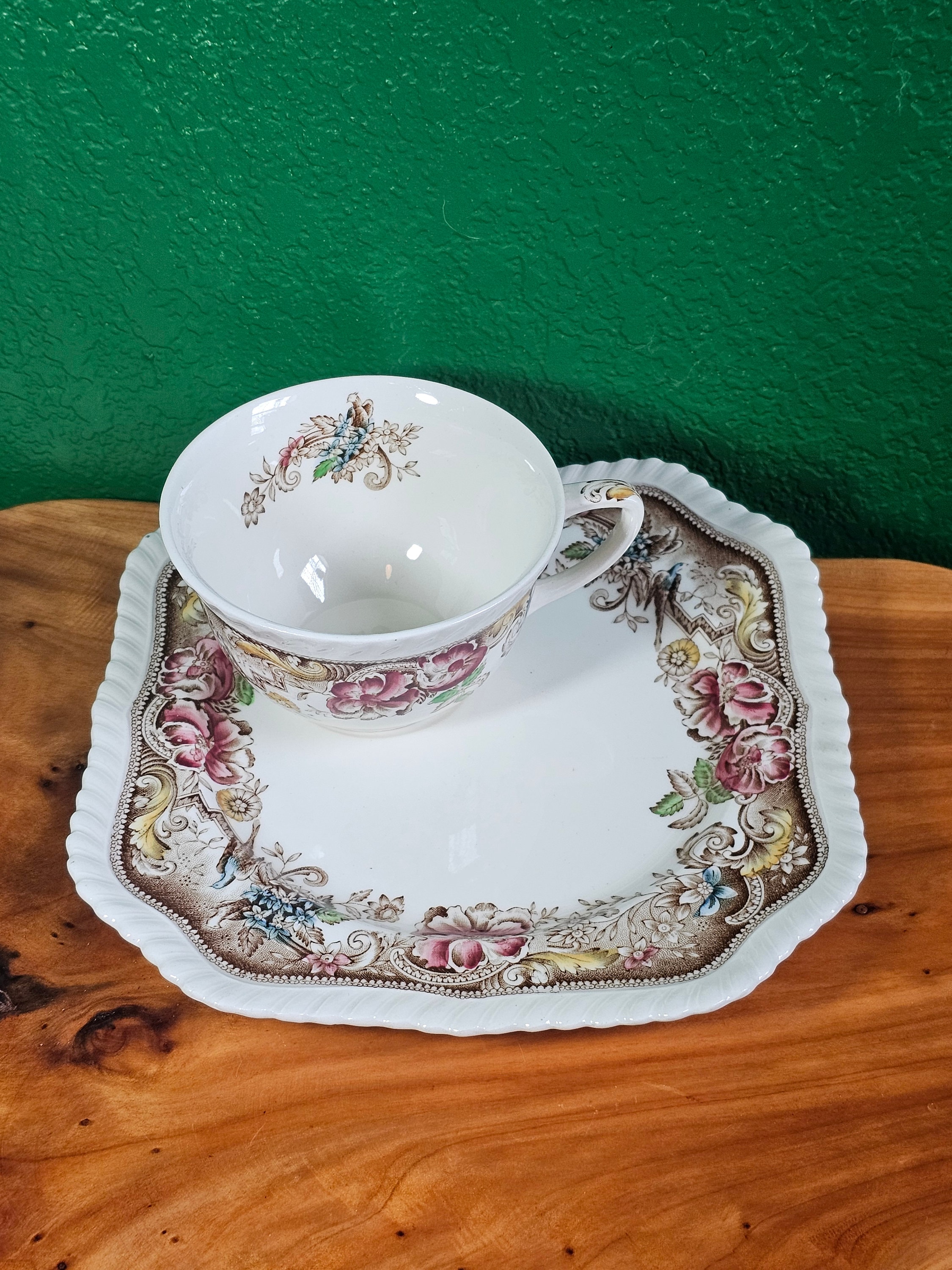 Vintage Johnson Brothers Teapot - Etsy