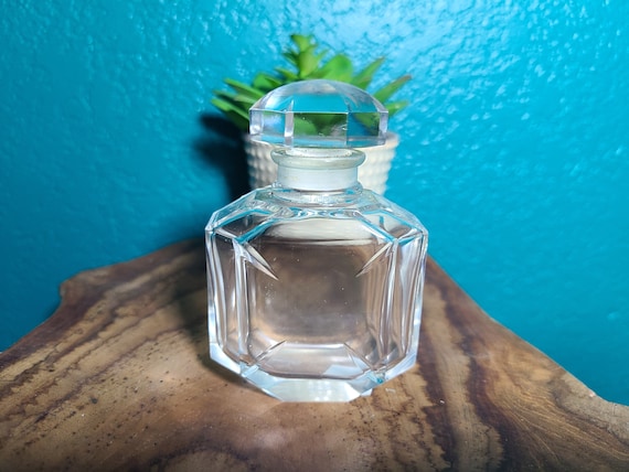 Vintage Baccarat Cut Crystal Perfume Bottle - image 2