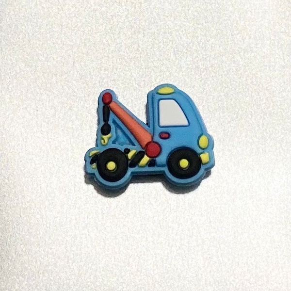 Cartoon Tow Truck Shoe Charm