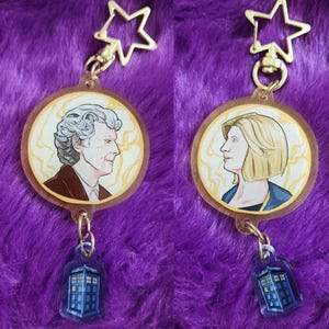 12. & 13. Der Doktor Tardis Schlüsselbund | Doctor Who Charms, Peter Capaldi, Scifi Geschenk, Geschenke für Geeks, Polizei Box