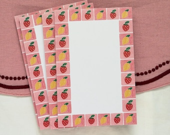 Strawberry Lemon Notepad 4x6 – Cute Fruit Stationery, Pink Cottage core Desk Pad, 50 Page Tear Off List Pad,Summer vibes Stationery Gift
