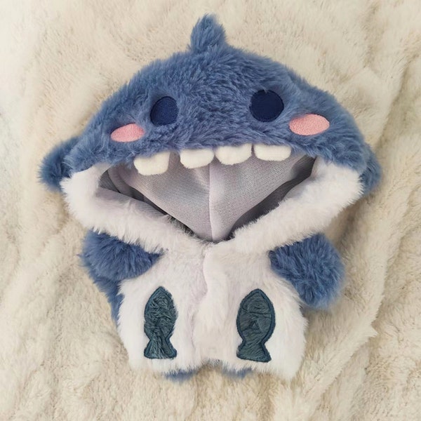 Vêtements de requin de poupée en peluche faits à la main de 20 cm