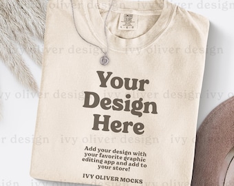 Comfort Colors 1717 ivoorshirtmodel: flatlay gevouwen T-shirt (digitale download)