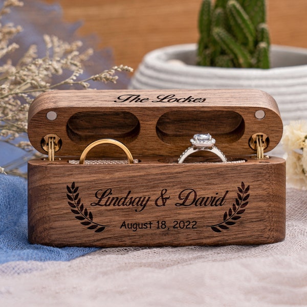 Gravierte Hochzeitsringbox | Doppelschlitz Ring Box | Personalisierte Verlobungs-Holz-Ringbox | Moderne rustikale Hochzeit