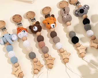 Prendedor de chupeta personalizado com animal de crochê, prendedor de chupeta de madeira com nome personalizado para bebê, presente de berçário para recém-nascido, presente de chá de bebê, amorzinho para bebê