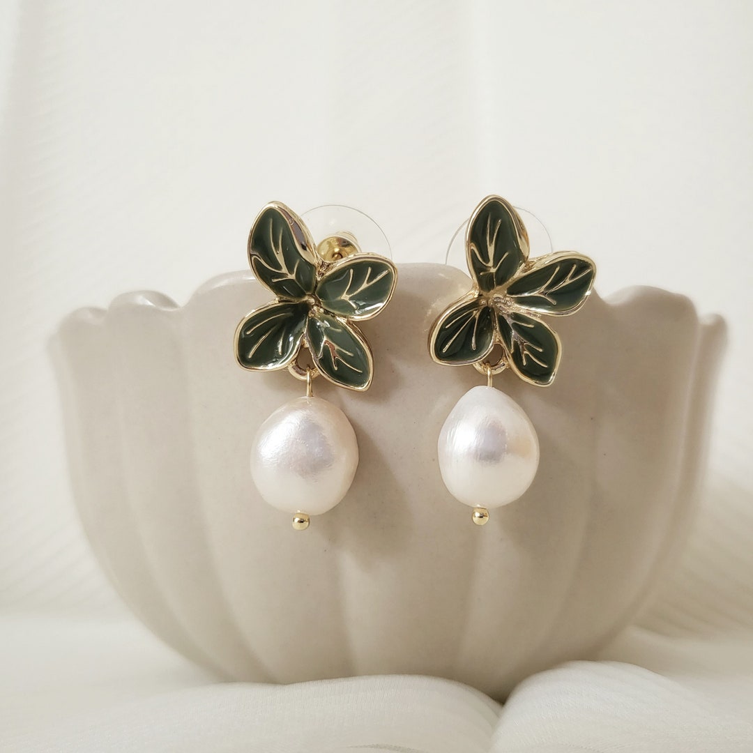 Dangle Leaves Earring Dia main image 1