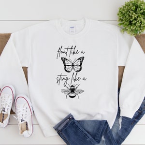 Flotar como una mariposa Sting like a Bee SVG PNG Digital Cut File Graphic T-Shirt Crewneck Hoodie Design Sublimation Design Screen Print