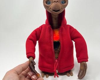 Vintage Y2K ET Extra Terrestrial Electronic Interactive Toy