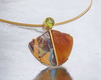 Chain pendant made of 750 yellow gold and silver with amber, opal and peridot