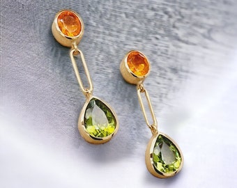 Radiant fire opal and peridot earrings made of 750 yellow gold