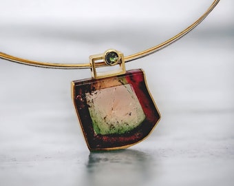 Gradient tourmaline pendant made of fine gold, 750 yellow gold and 925 silver