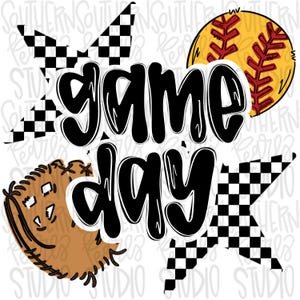 Könnte beinhalten: Ein schwarz-weißes kariertes Sternendesign mit den Worten "game day" in schwarzem Text. Ein brauner Baseballhandschuh und ein gelber Softball mit roten Nähten sind ebenfalls im Design enthalten.