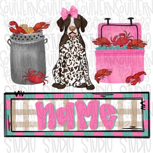 Op de afbeelding: Een digitale illustratie met een grijze metalen pot gevuld met maïs en rode rivierkreeften, een bruin-witte gevlekte hond met een roze strik, en een roze koelbox met rivierkreeften en een krab. Daaronder een bord met het woord name.