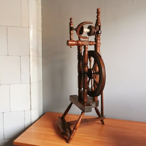 Spinnewiel, vintage stuurwiel, werkt niet